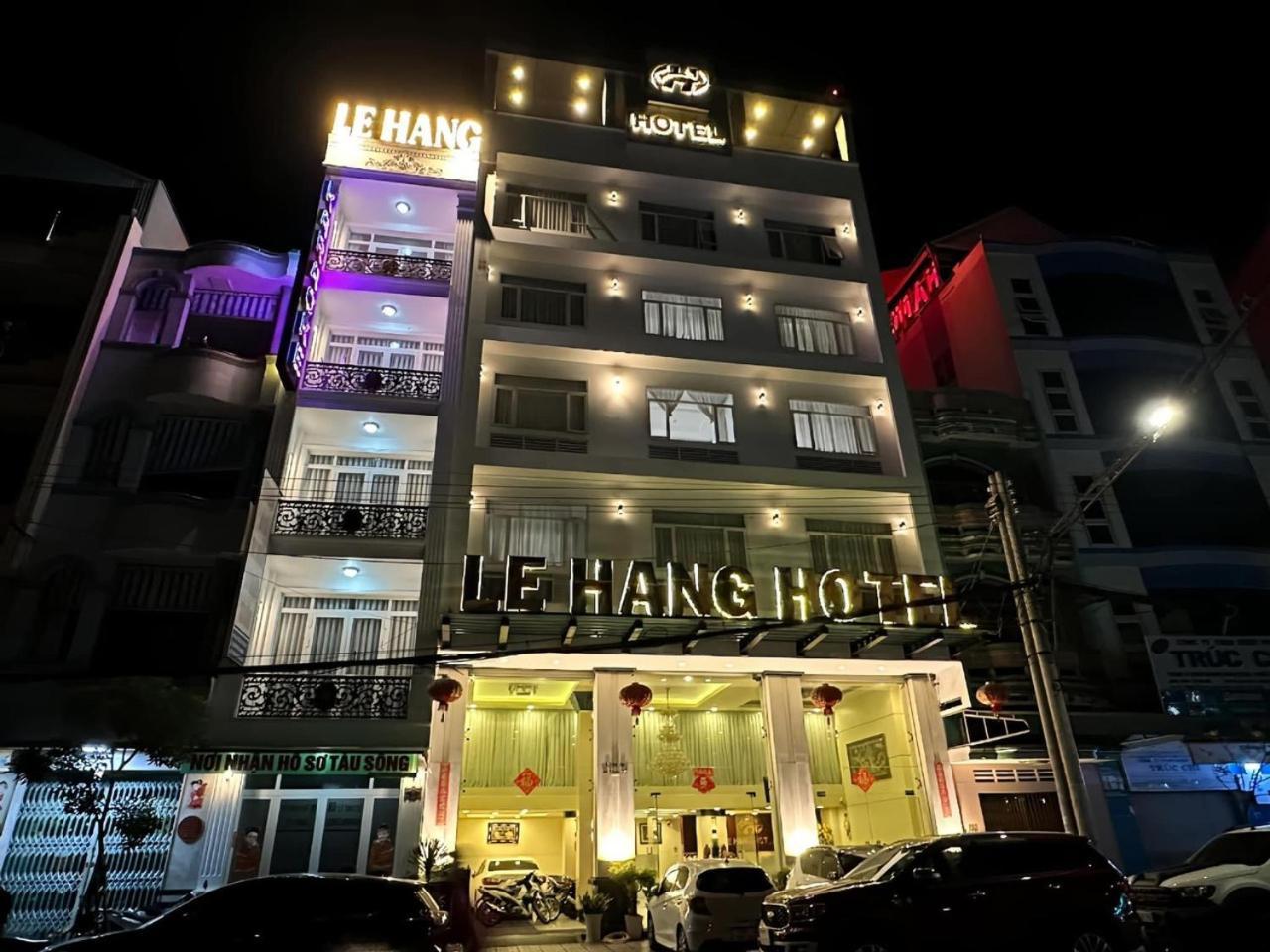 Khach San Le Hang Long Xuyen Exterior photo